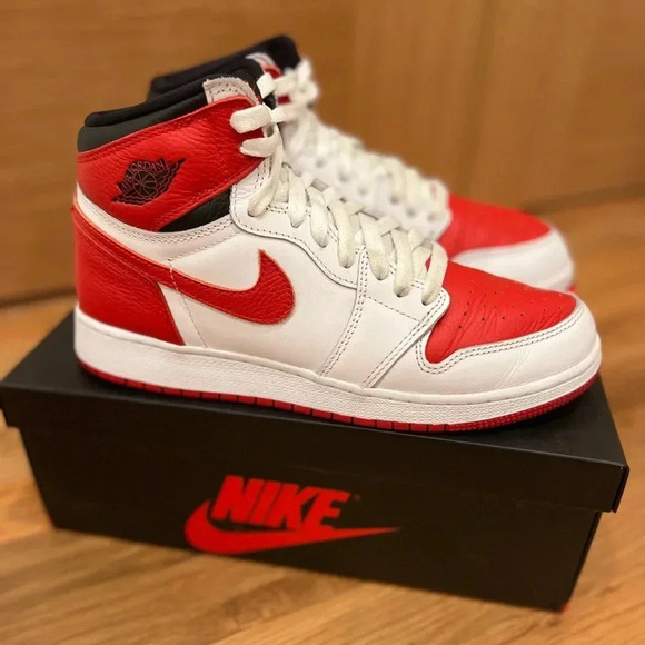 JORDAN ONE RETRO HIGH OG HERITAGE - Size 7Y Red/Black/White - Picture 4 of 8